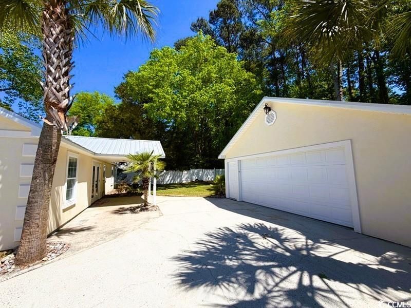 1320 Waterway Dr. Photo 5