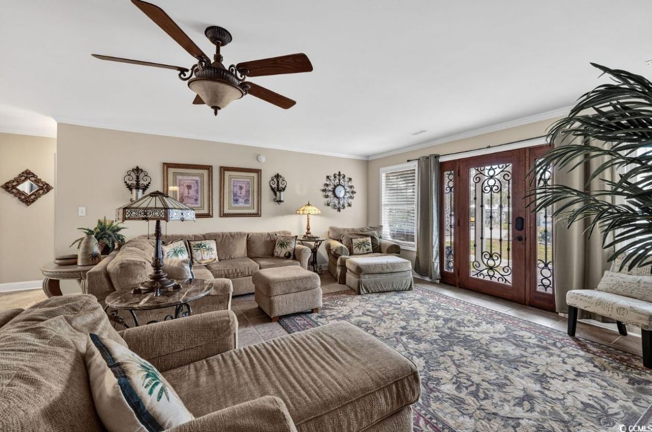 1320 Waterway Dr. Photo 9