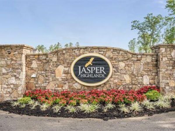 300 Deer Ridge Point, Jasper, TN 37347