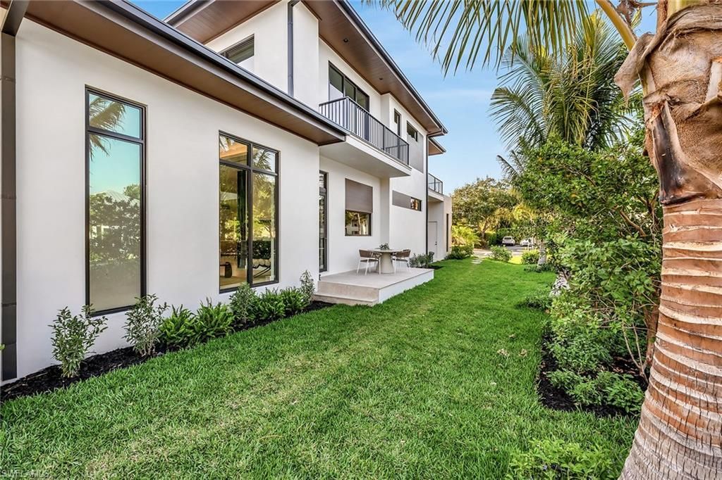 788 7th Ave N, Naples, FL 34102 Photo