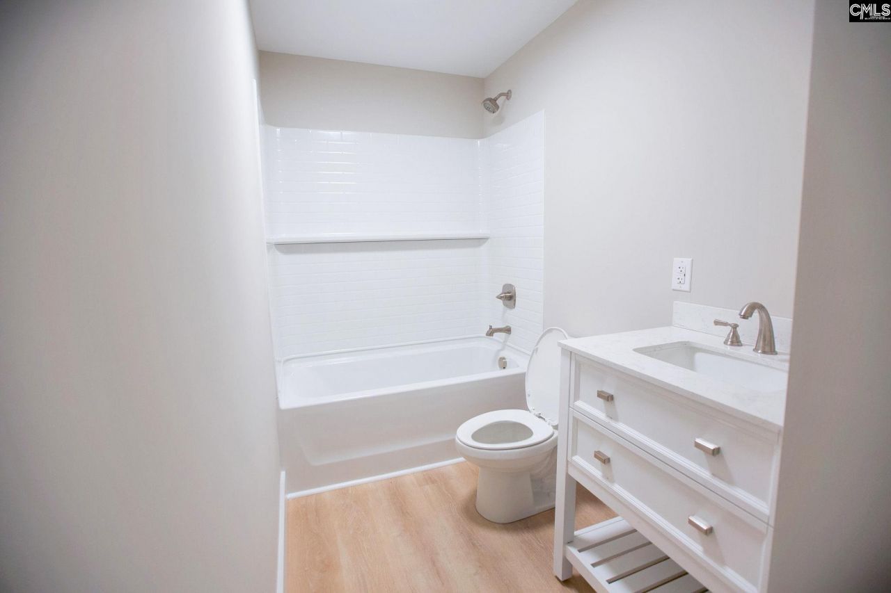 213 Pineview Drive Photo 32