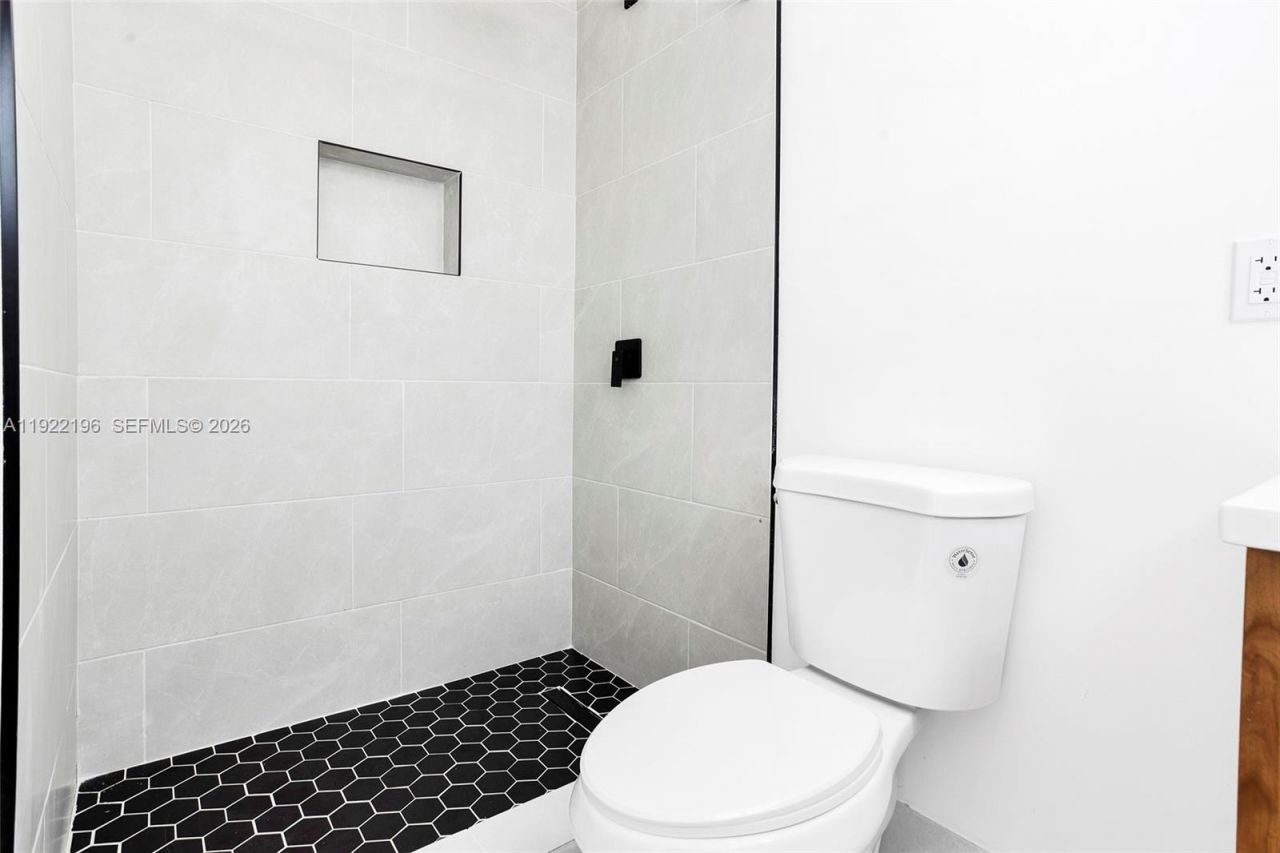 6117 NW 27th St, Unit 1, Margate, FL 33063 Photo