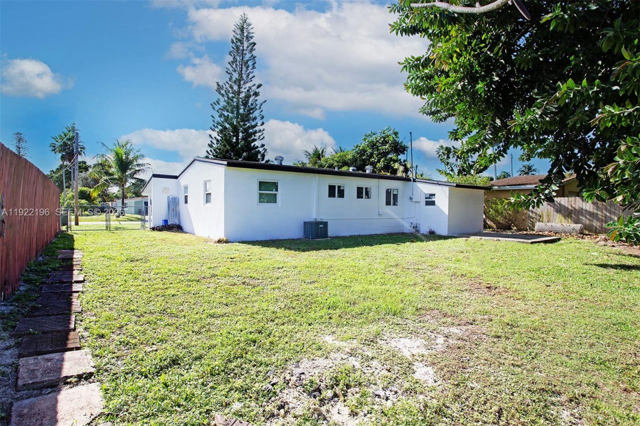 6117 NW 27th St, Unit 1, Margate, FL 33063 Photo