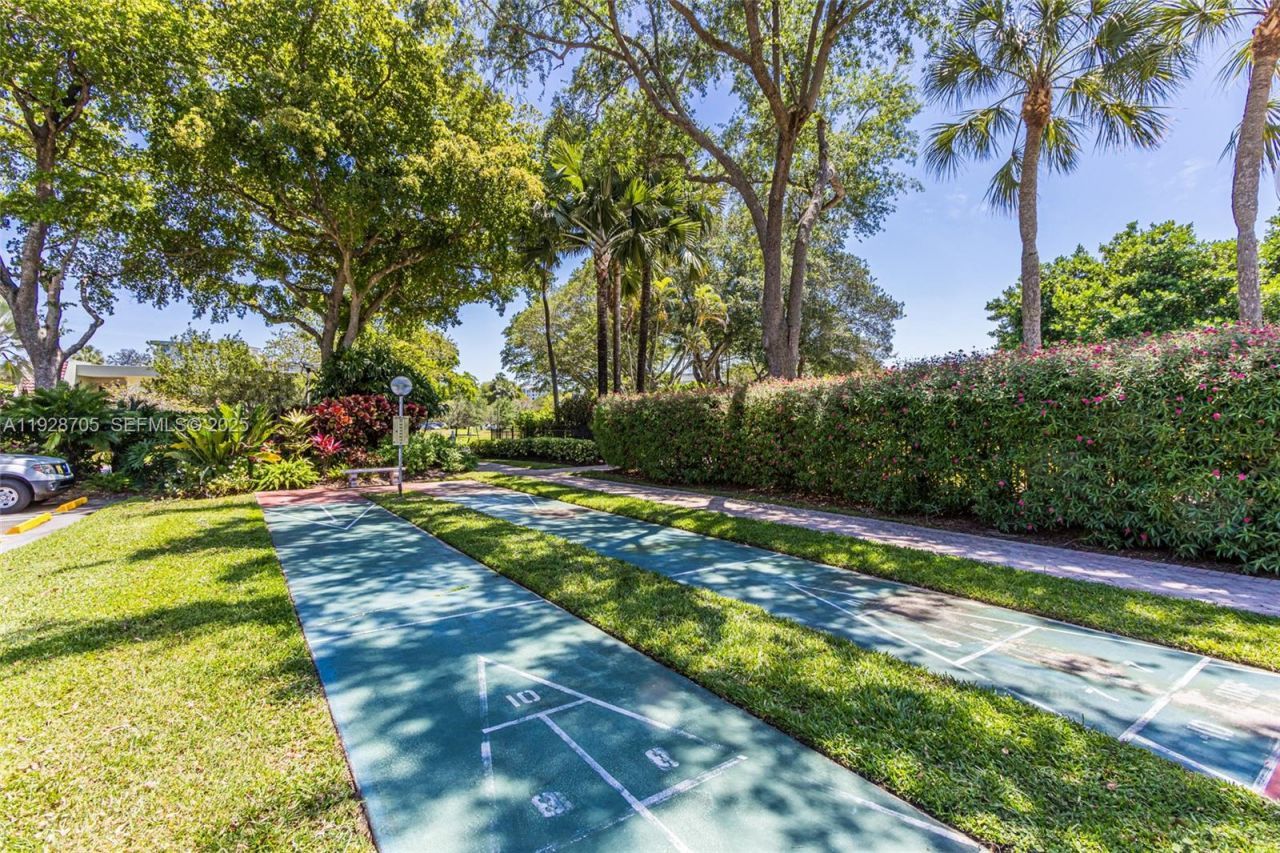 3090 N Course Dr, Unit 609, Pompano Beach, FL 33069 Photo