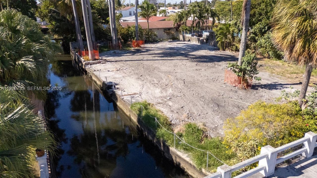 848 NW 18th Ave, Miami, FL 33125 Photo