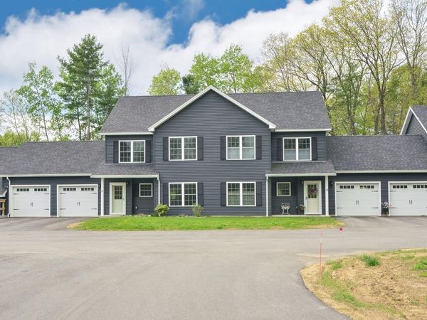 18 Violet Drive, Unit 18, Farmingdale, ME 04344