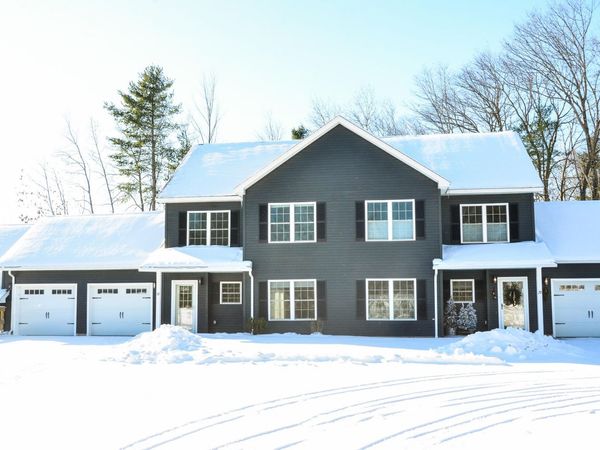18 Violet Drive, Unit 18, Farmingdale, ME 04344