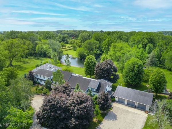 153 Algonquin Road, Barrington Hills, IL 60010