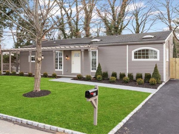 27 Valley Avenue, Locust Valley, NY 11560