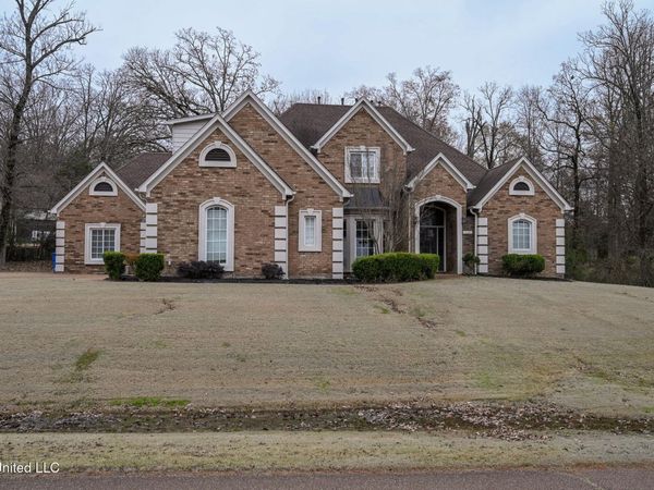 8465 Belmor Lakes Drive, Olive Branch, MS 38654