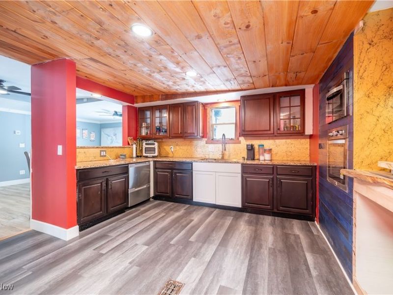 6498 Stoddard Hayes Road, Farmdale, OH 44417 Photo 4