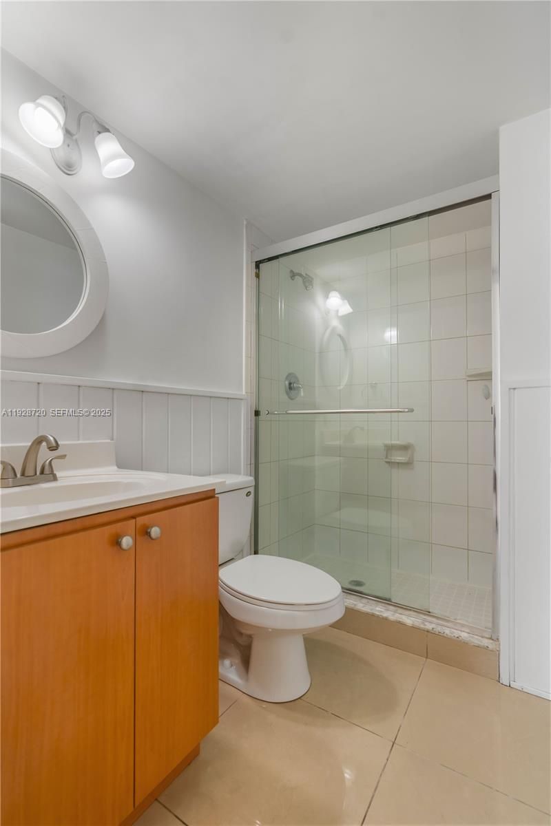 7135 Collins Ave, Unit 613, Miami Beach, FL 33141 Photo