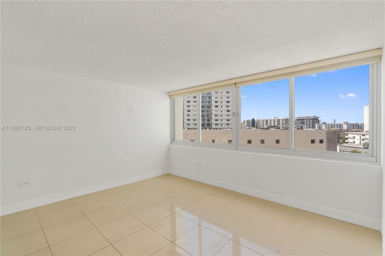 7135 Collins Ave, Unit 613, Miami Beach, FL 33141 Photo
