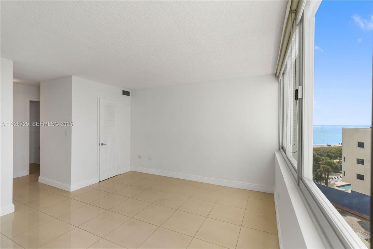 7135 Collins Ave, Unit 613, Miami Beach, FL 33141 Photo