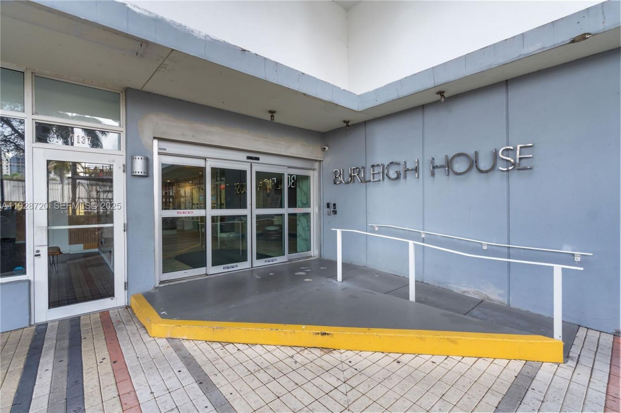 7135 Collins Ave, Unit 613, Miami Beach, FL 33141 Photo