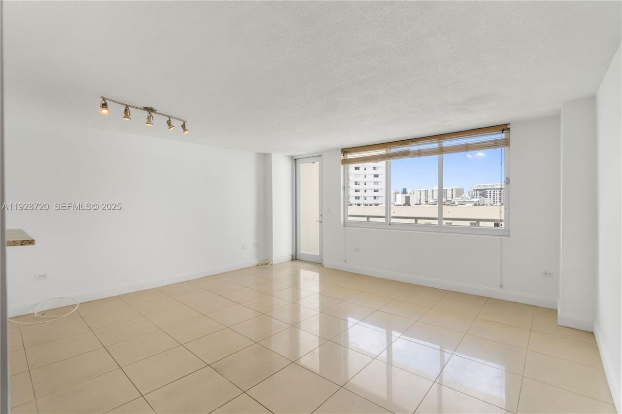 7135 Collins Ave, Unit 613, Miami Beach, FL 33141 Photo