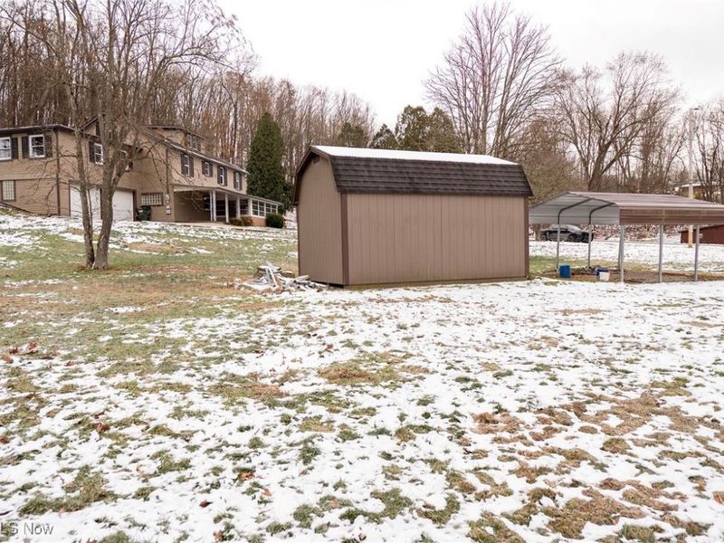 1549 Ridge Road NE, New Philadelphia, OH 44663 Photo 10