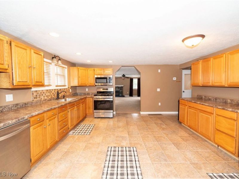 1549 Ridge Road NE, New Philadelphia, OH 44663 Photo 17