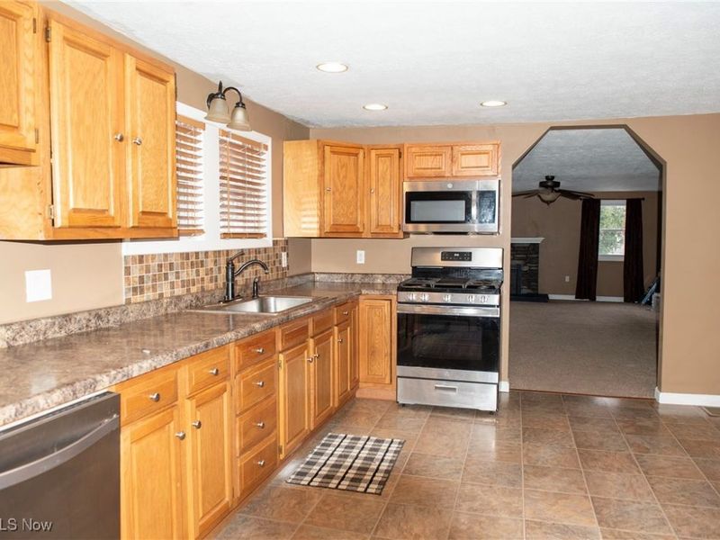 1549 Ridge Road NE, New Philadelphia, OH 44663 Photo 18