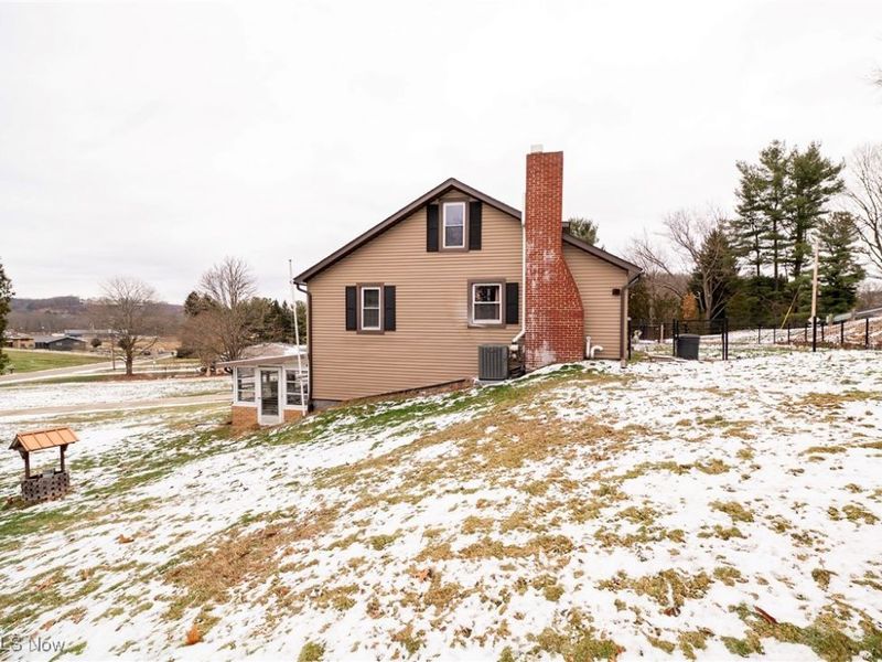 1549 Ridge Road NE, New Philadelphia, OH 44663 Photo 5