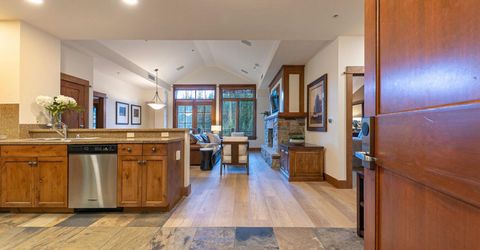 4001 Northstar Drive, Truckee, CA 96161 Photo