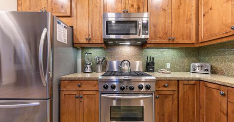 4001 Northstar Drive, Truckee, CA 96161 Photo