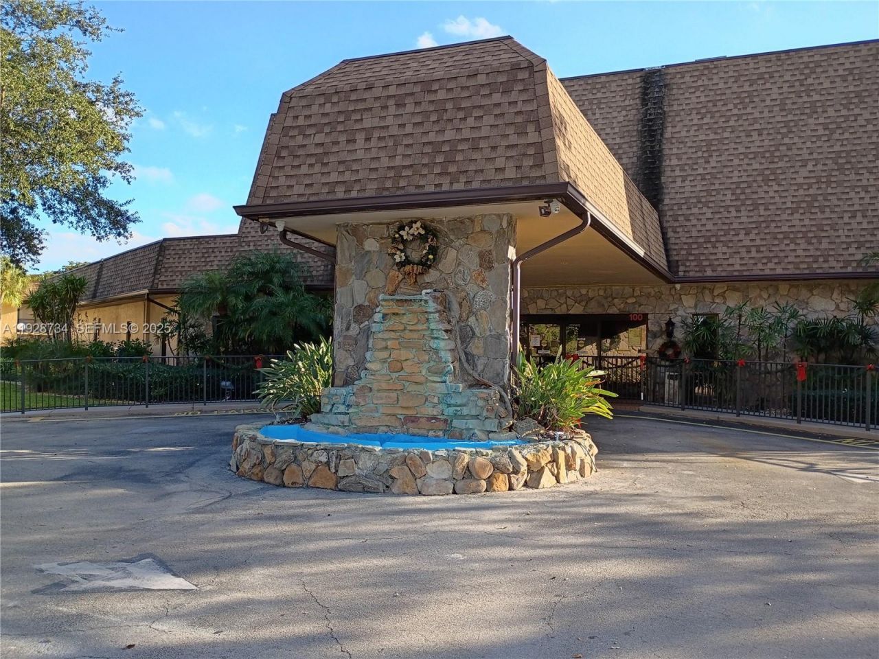 151 Berkley Rd, Unit 308, Hollywood, FL 33024 Photo