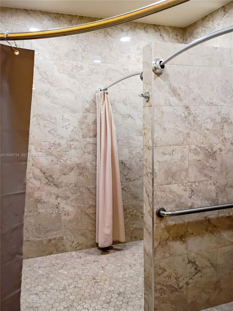 151 Berkley Rd, Unit 308, Hollywood, FL 33024 Photo