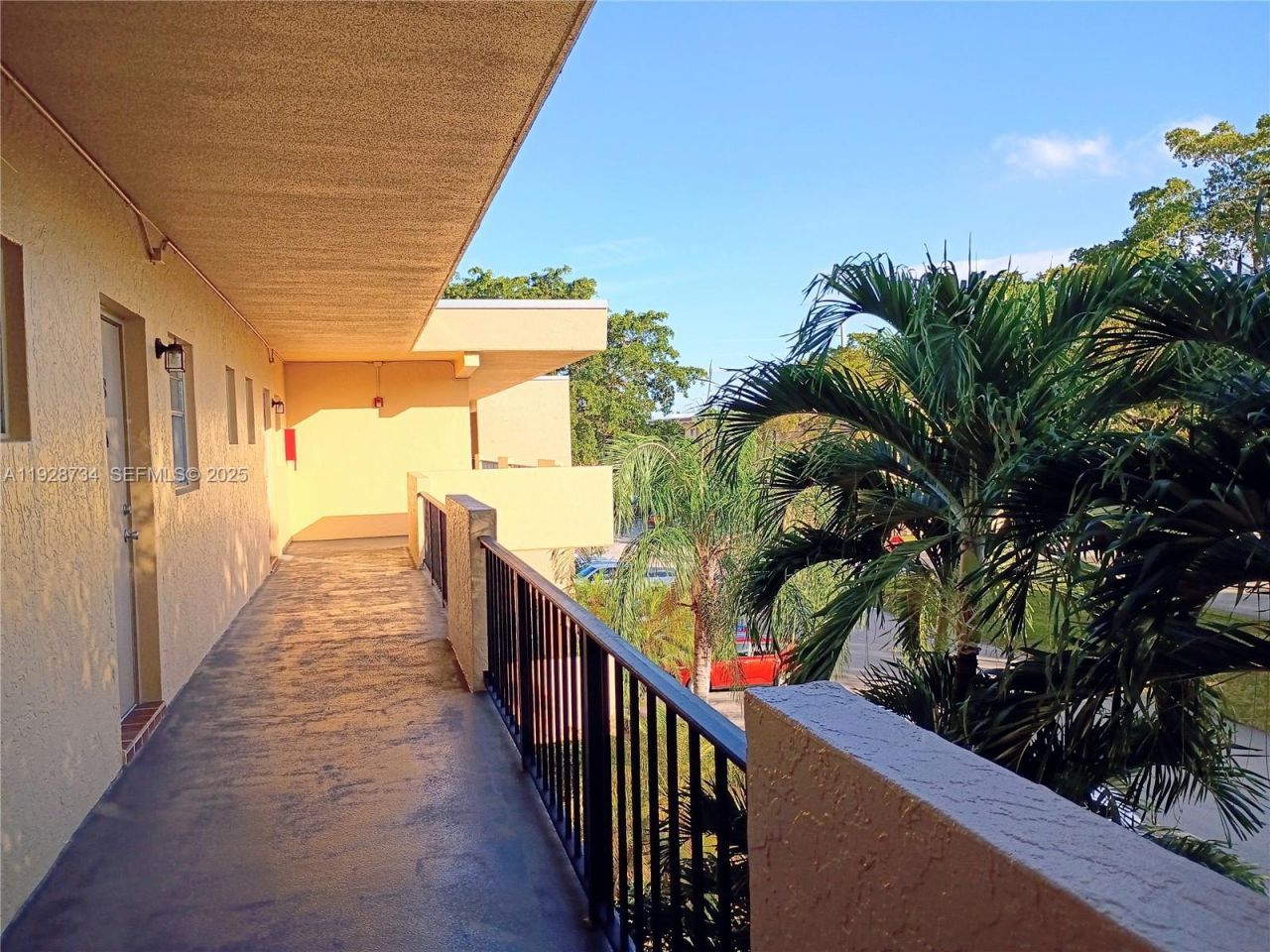 151 Berkley Rd, Unit 308, Hollywood, FL 33024 Photo