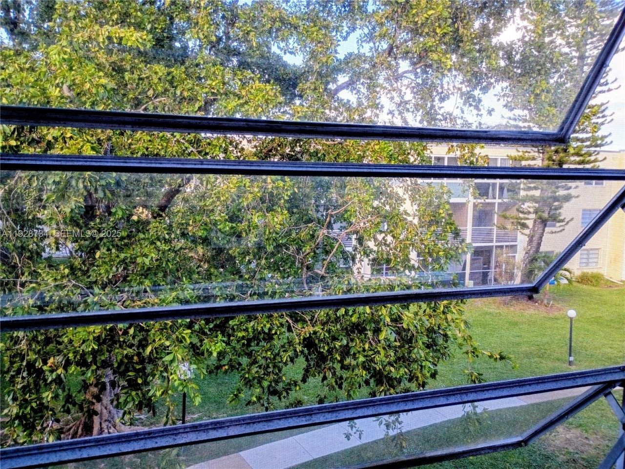 151 Berkley Rd, Unit 308, Hollywood, FL 33024 Photo