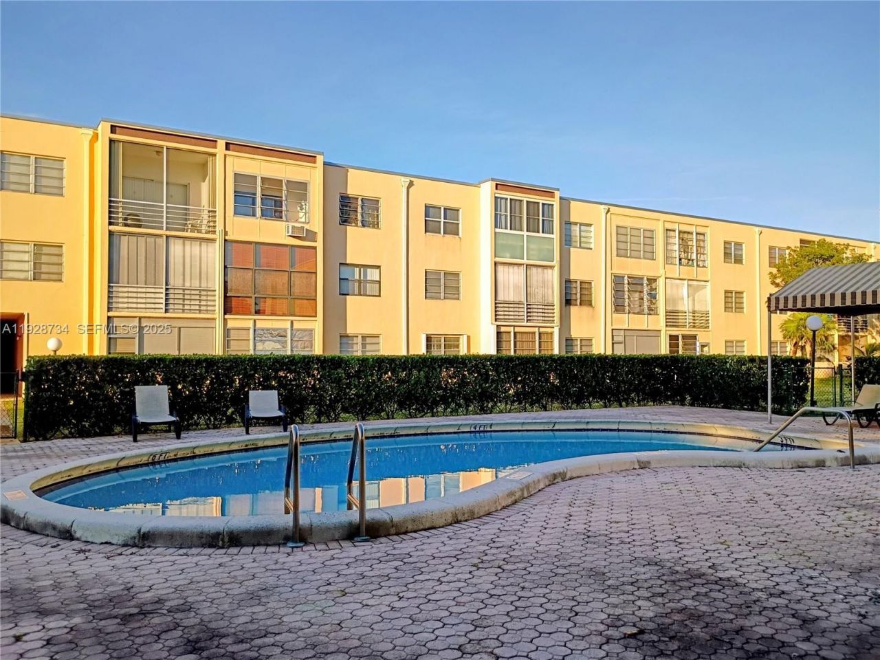 151 Berkley Rd, Unit 308, Hollywood, FL 33024 Photo