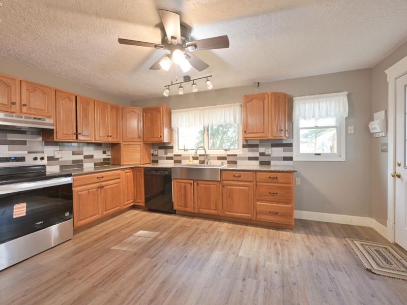 51001 Portman Road, Amherst, OH 44001 Photo 22