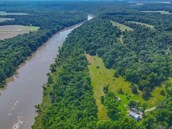 18133 cincinnati Road, Center, MO 63436