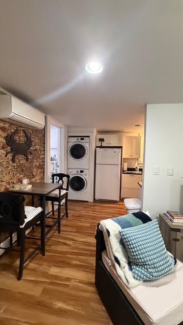 65 Vanderhorst Street Photo 8