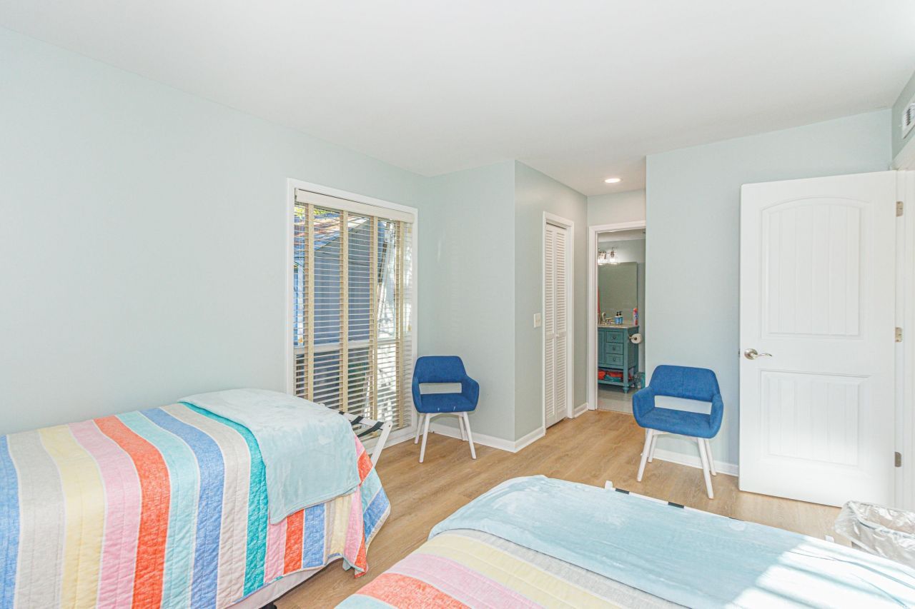 77 Salt Marsh Circle Photo 17