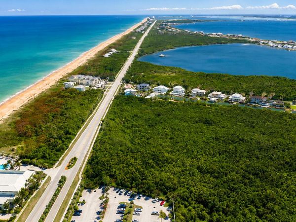 3541 NE Ocean Boulevard NE, Unit 15, Jensen Beach, FL 34957