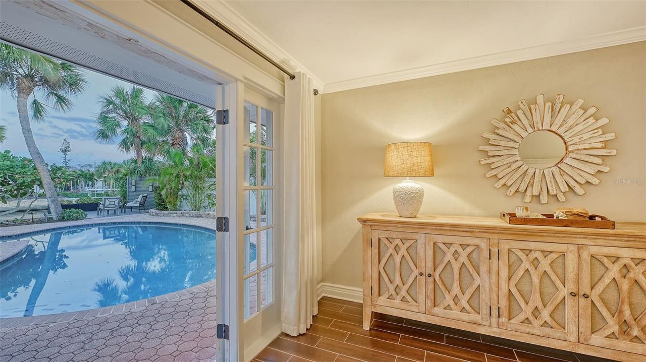 5165 Sandy Cove Avenue, Siesta Key, FL 34242 Photo