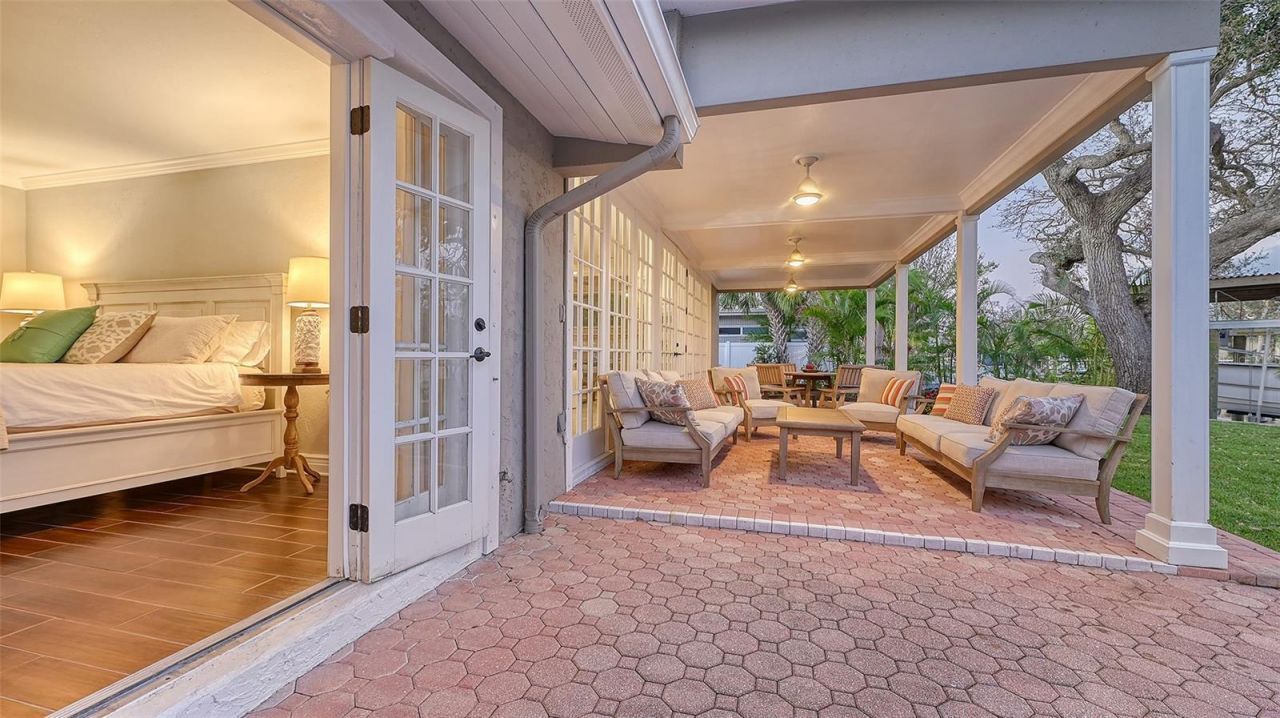 5165 Sandy Cove Avenue, Siesta Key, FL 34242 Photo