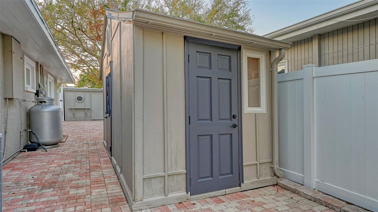 5165 Sandy Cove Avenue, Siesta Key, FL 34242 Photo