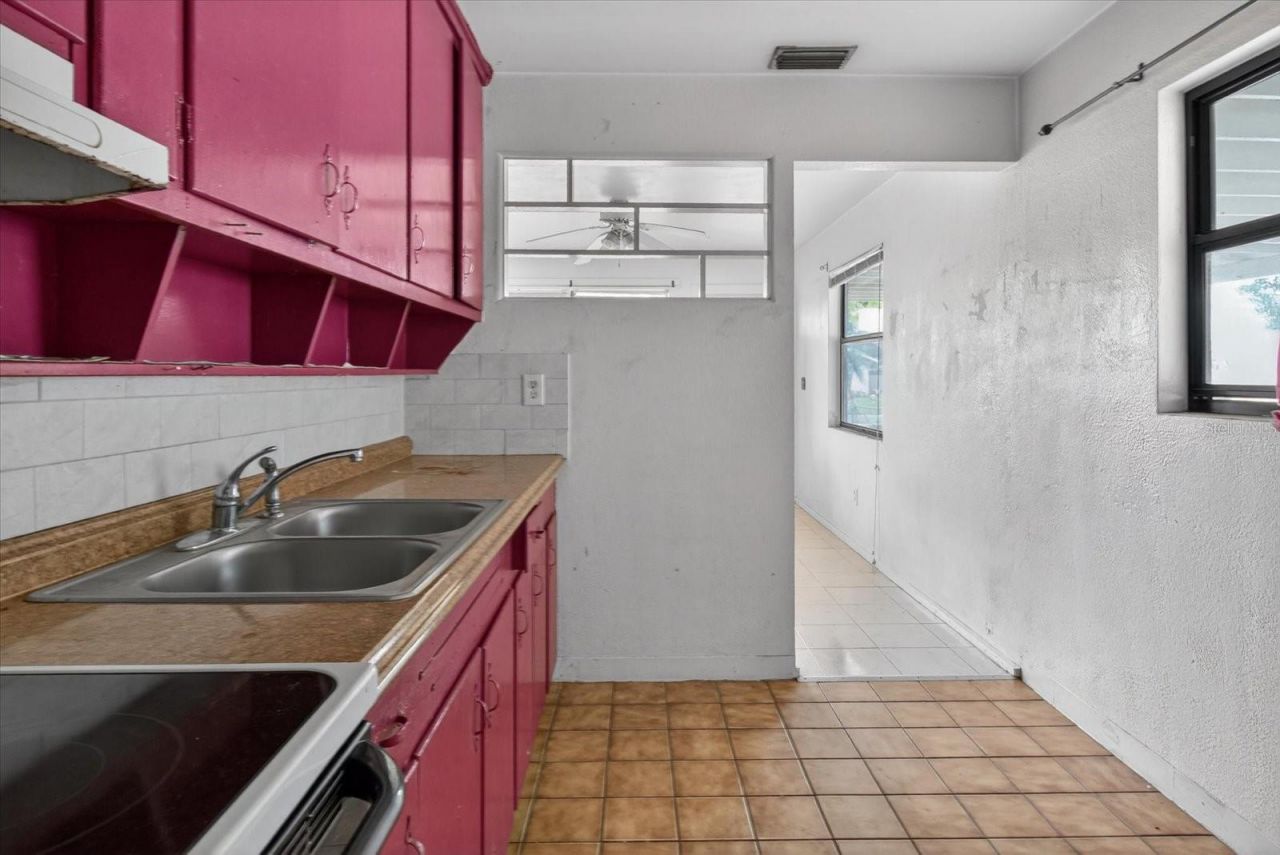 2480 18th Avenue N, Saint Petersburg, FL 33713 Photo