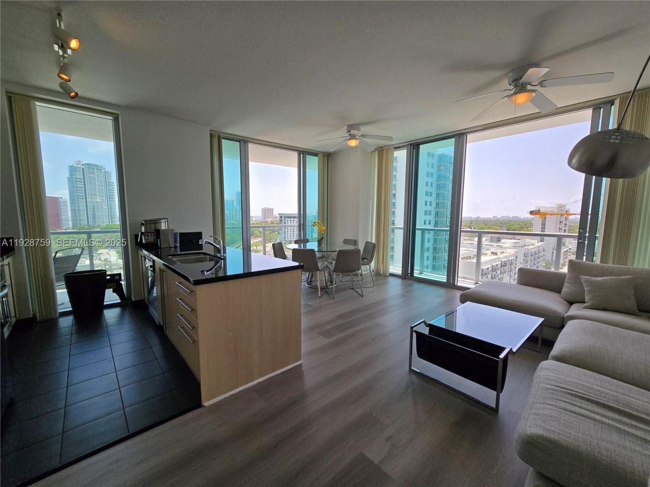 79 SW 12th St, Unit 1701-S, Miami, FL 33130 Photo