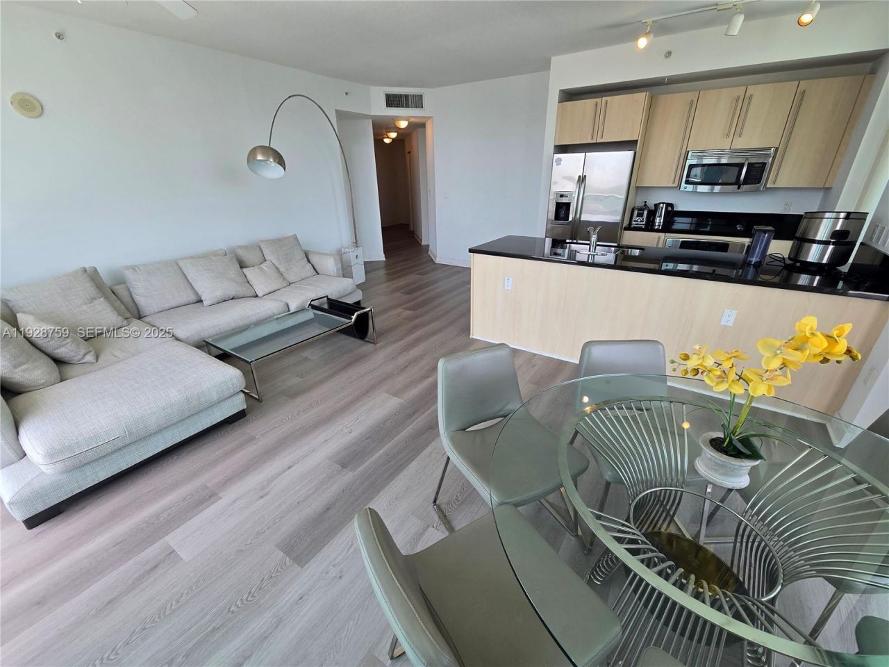 79 SW 12th St, Unit 1701-S, Miami, FL 33130 Photo