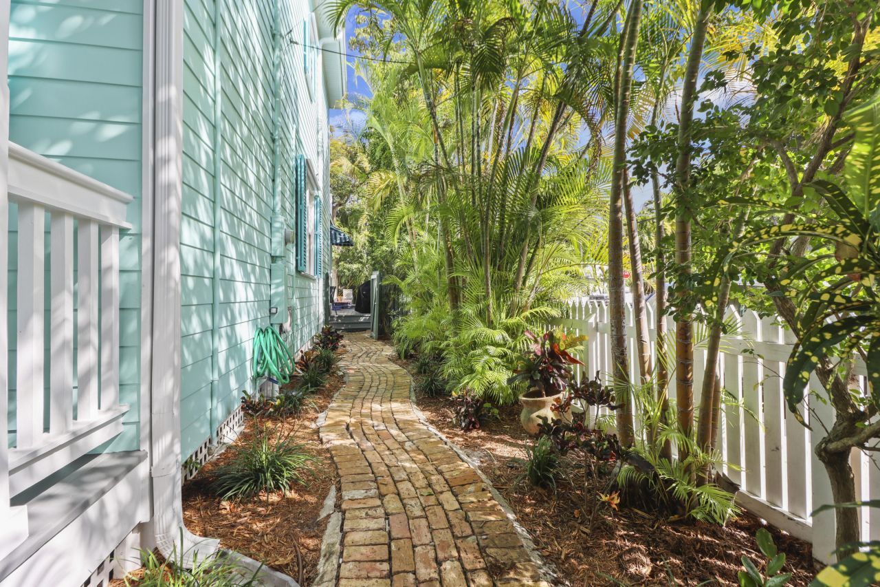 1223 Margaret Street, Unit 4, Key West, FL 33040 Photo