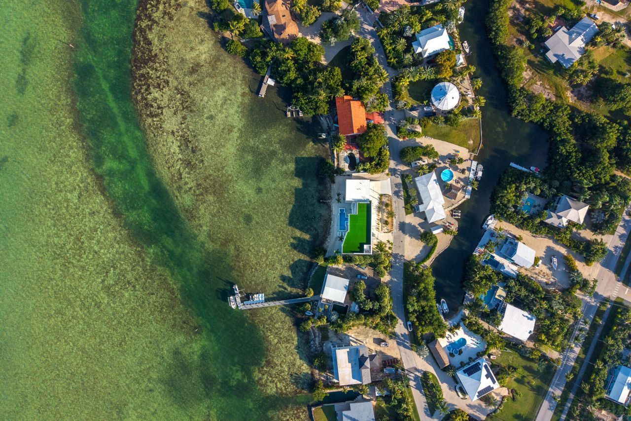 1041 E Buttonwood Drive, Sugarloaf, FL 33042 Photo