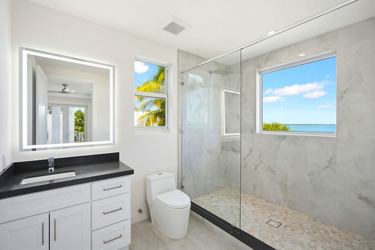 1041 E Buttonwood Drive, Sugarloaf, FL 33042 Photo