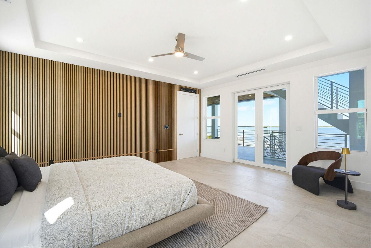 1041 E Buttonwood Drive, Sugarloaf, FL 33042 Photo