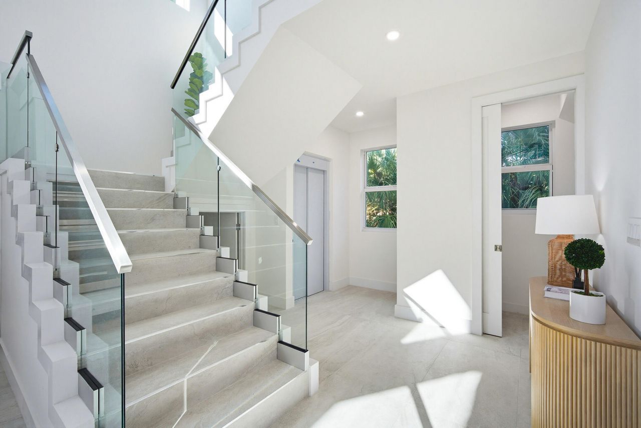 1041 E Buttonwood Drive, Sugarloaf, FL 33042 Photo