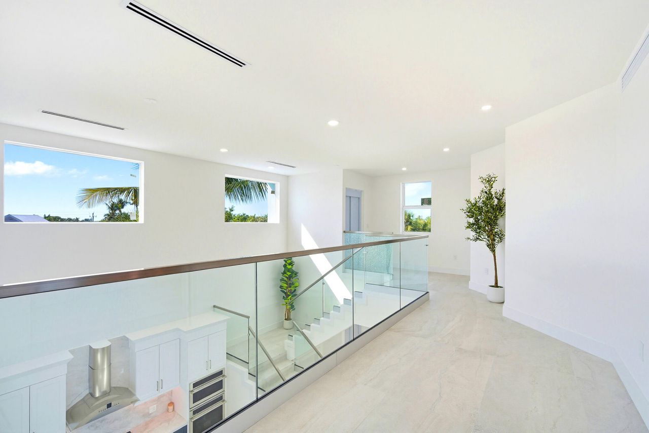 1041 E Buttonwood Drive, Sugarloaf, FL 33042 Photo