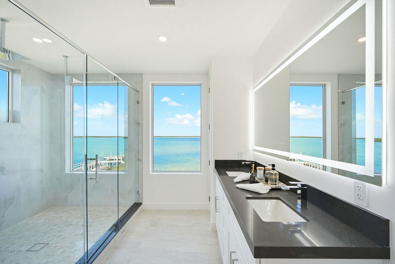 1041 E Buttonwood Drive, Sugarloaf, FL 33042 Photo