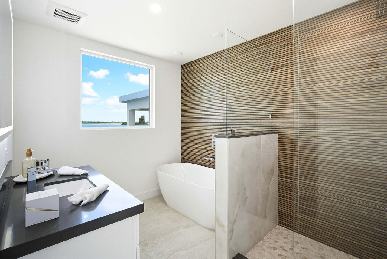 1041 E Buttonwood Drive, Sugarloaf, FL 33042 Photo